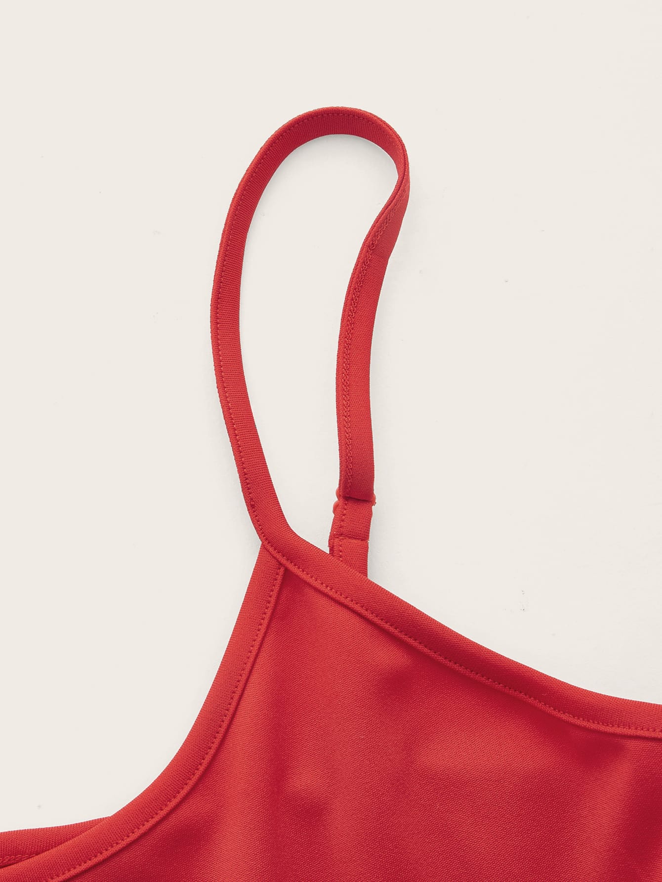 Rotes Leinen-Sommerkleid